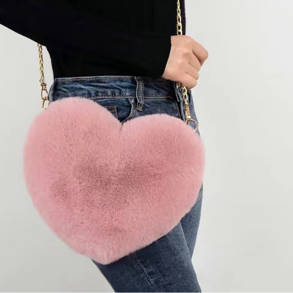 NWOT - Pink Fuzzy Heart Purse crossbody bag - measurements in pics